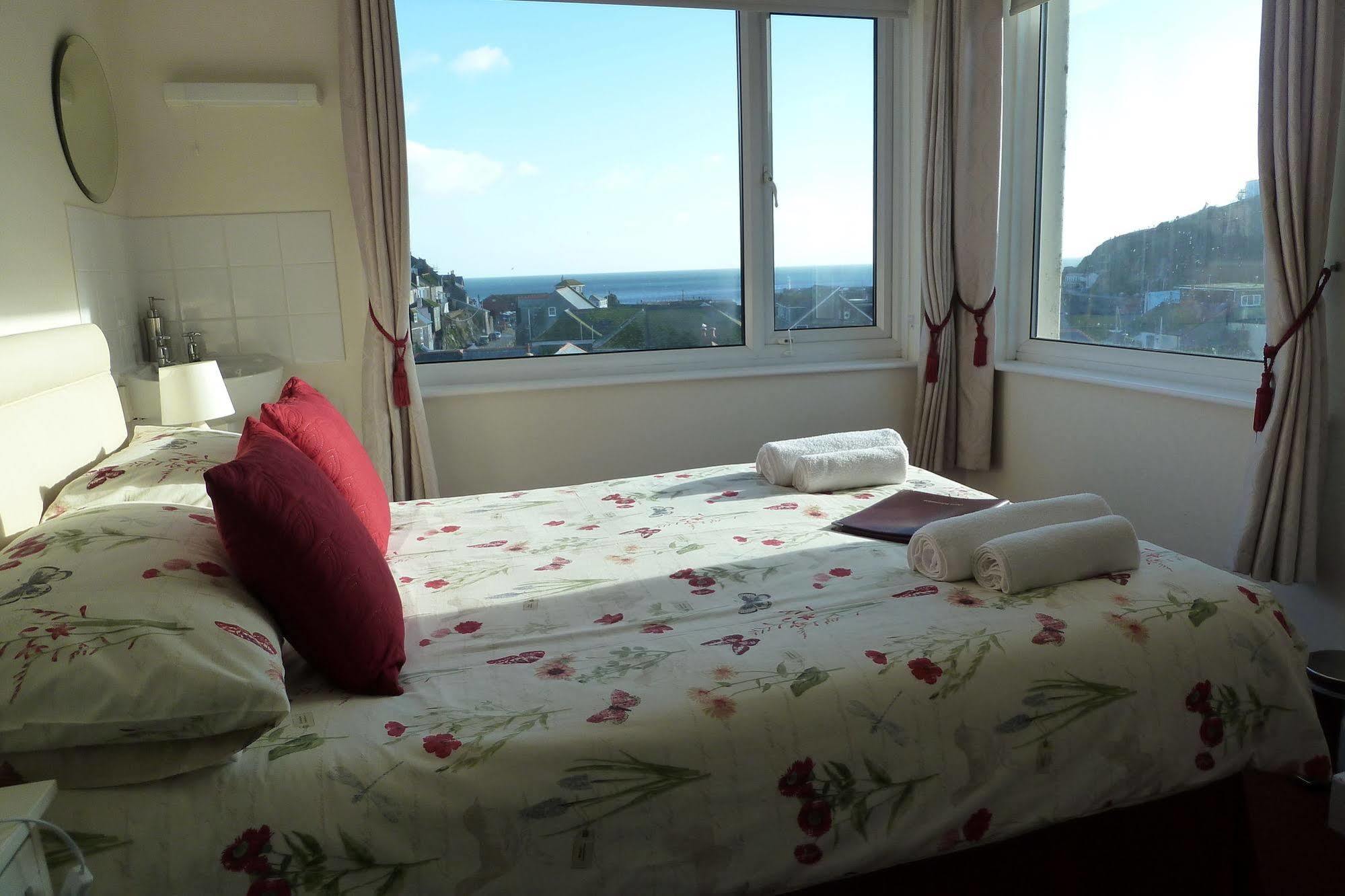 Buckingham House Bed and Breakfast Mevagissey Buitenkant foto