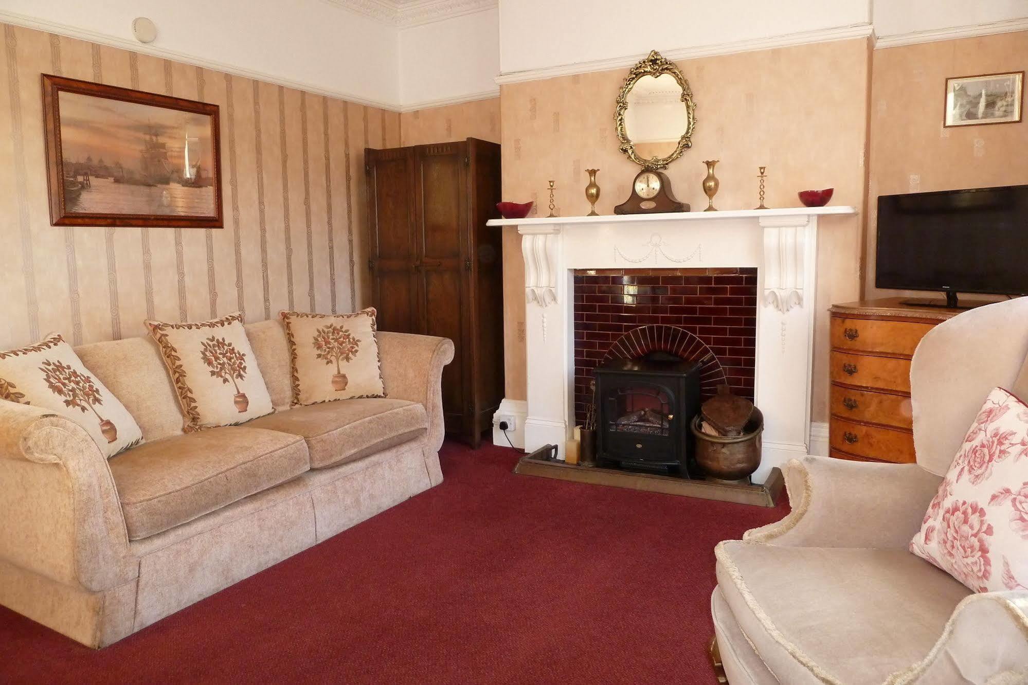 Buckingham House Bed and Breakfast Mevagissey Buitenkant foto